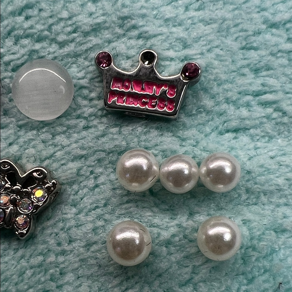 Floating Locket Charms - Picture 4 of 5